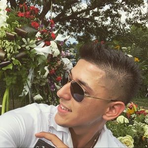 Meet your Posher, Junior